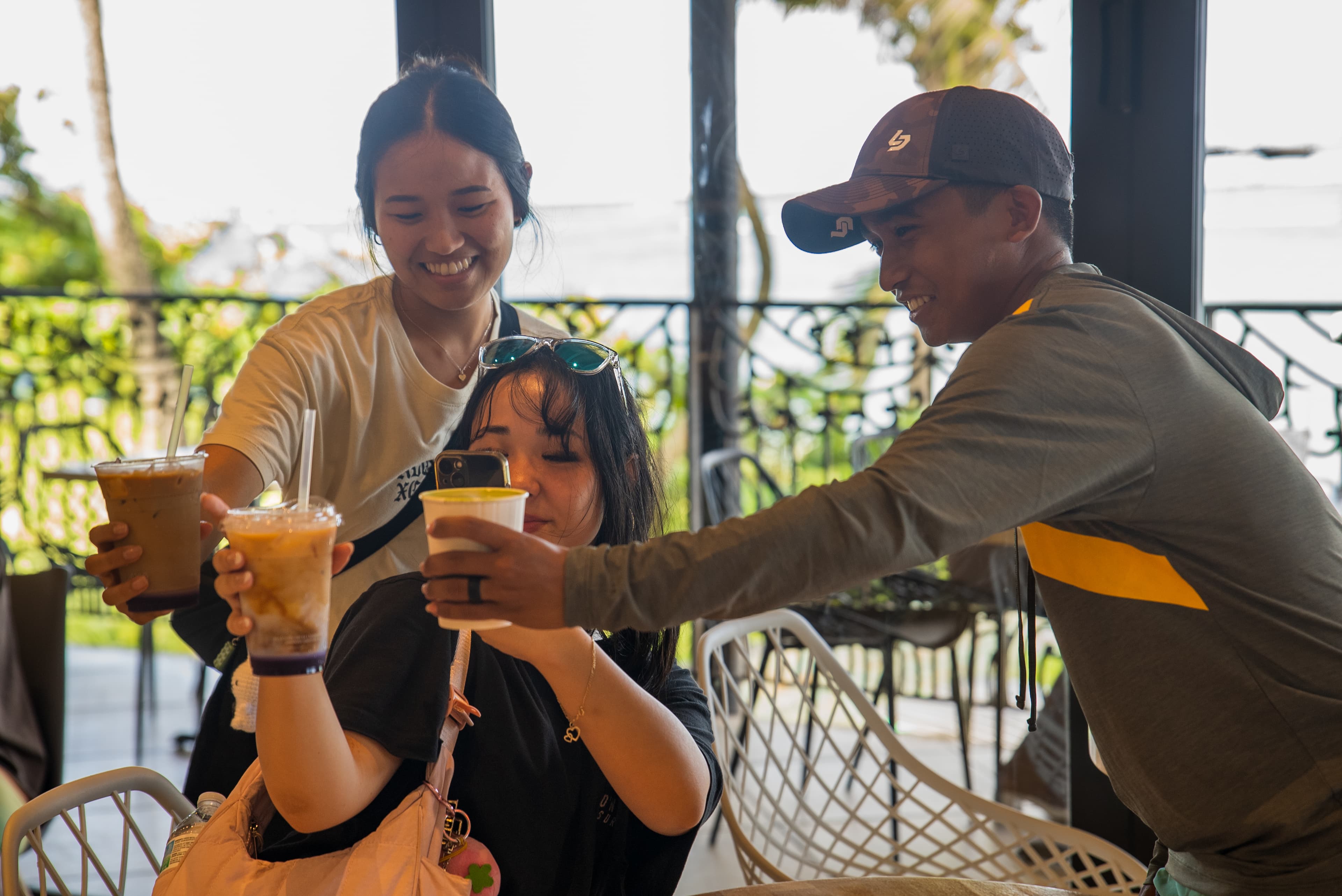 Island Vibes and Ohana Time: A Perfect Day Cruising Around